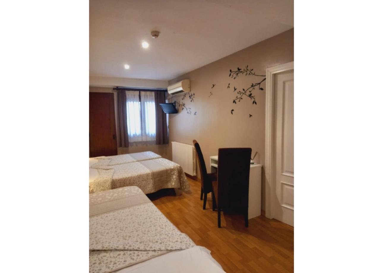 Hotel El Acebo Jaca Zewnętrze zdjęcie
