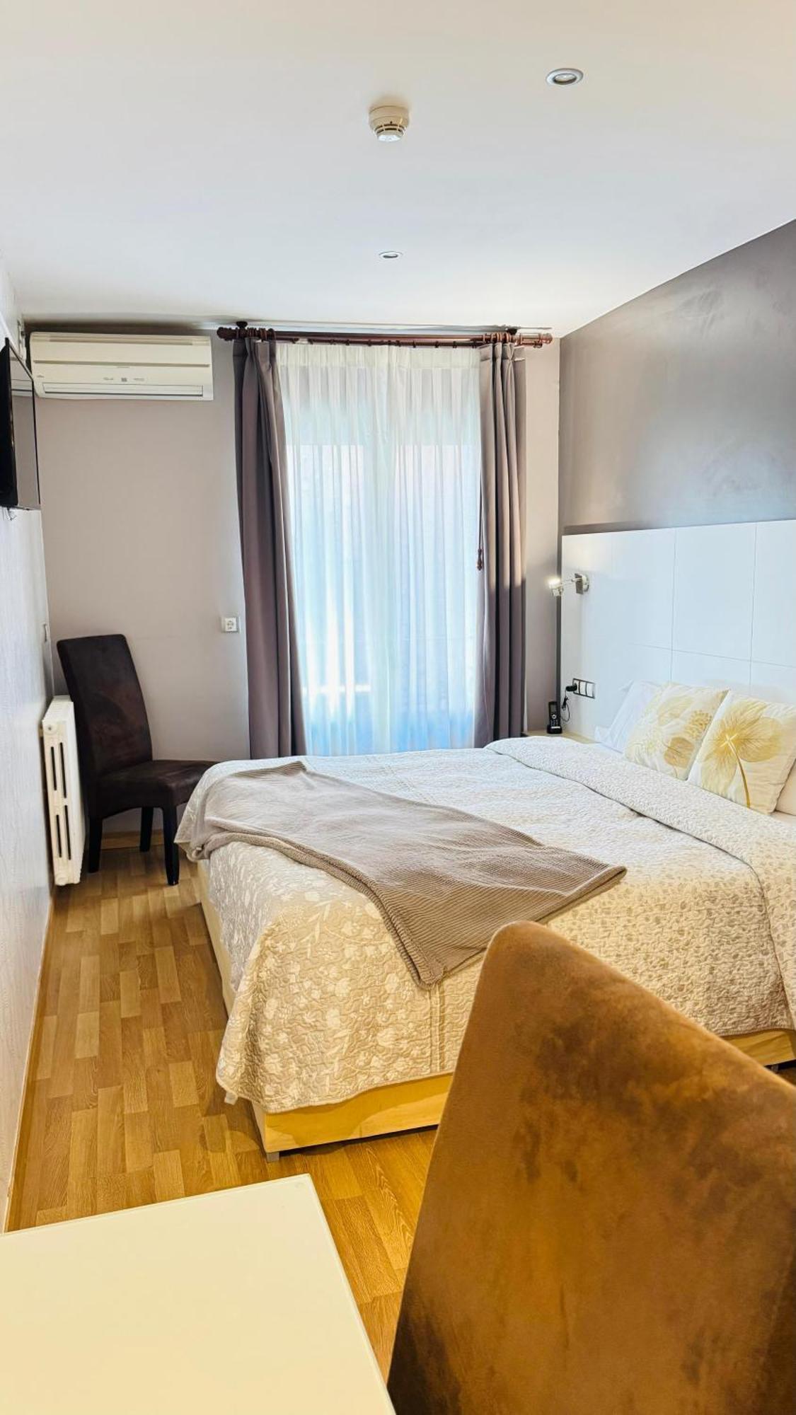 Hotel El Acebo Jaca Zewnętrze zdjęcie
