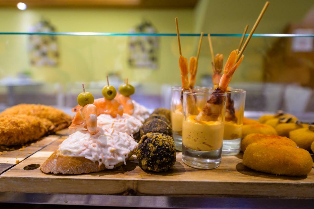 Hotel El Acebo Jaca Zewnętrze zdjęcie