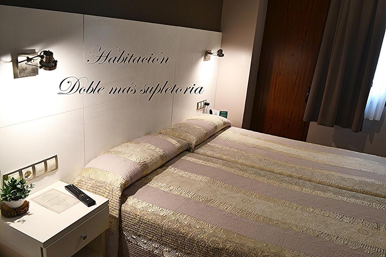 Hotel El Acebo Jaca Zewnętrze zdjęcie