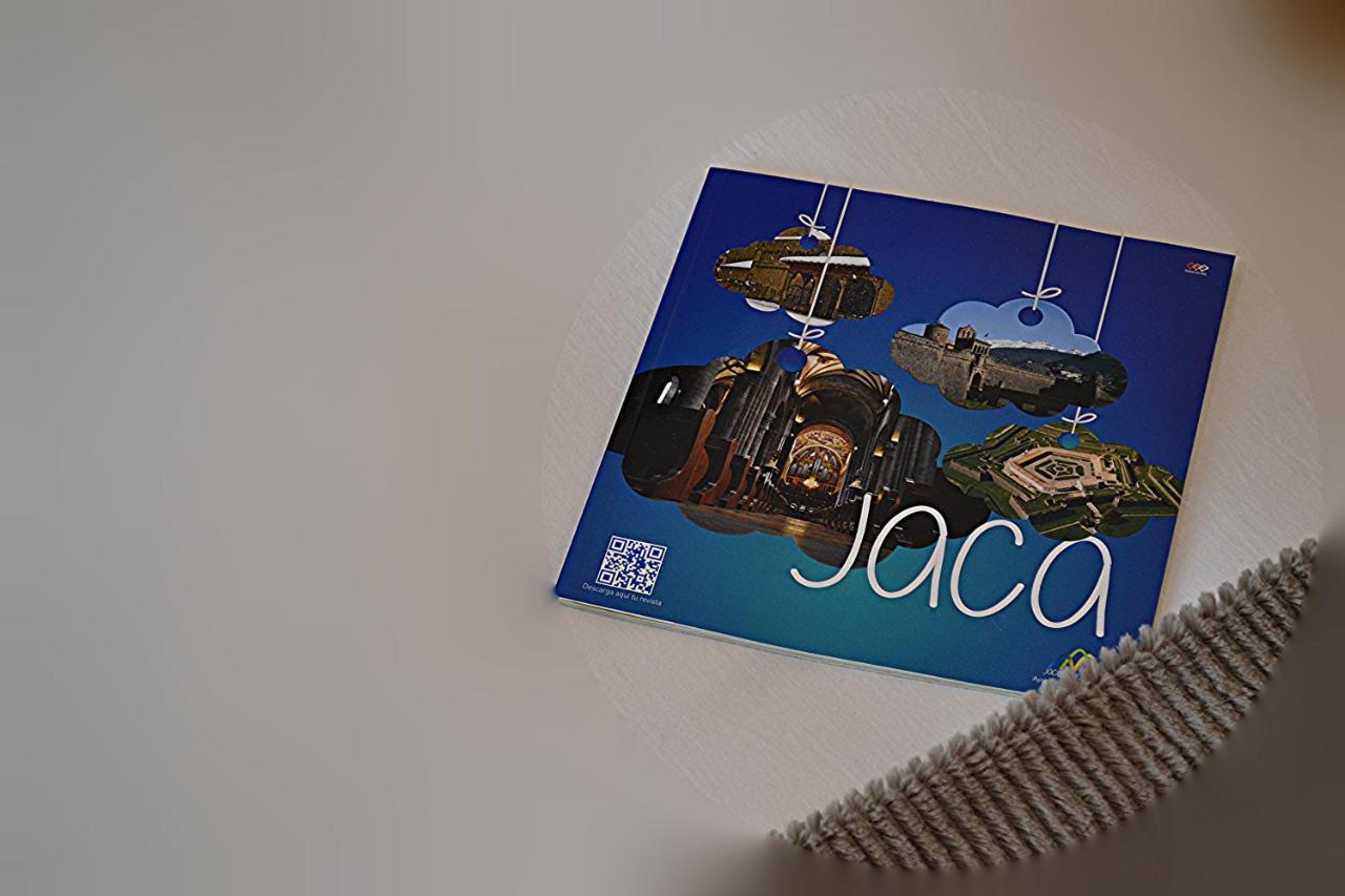 Hotel El Acebo Jaca Zewnętrze zdjęcie